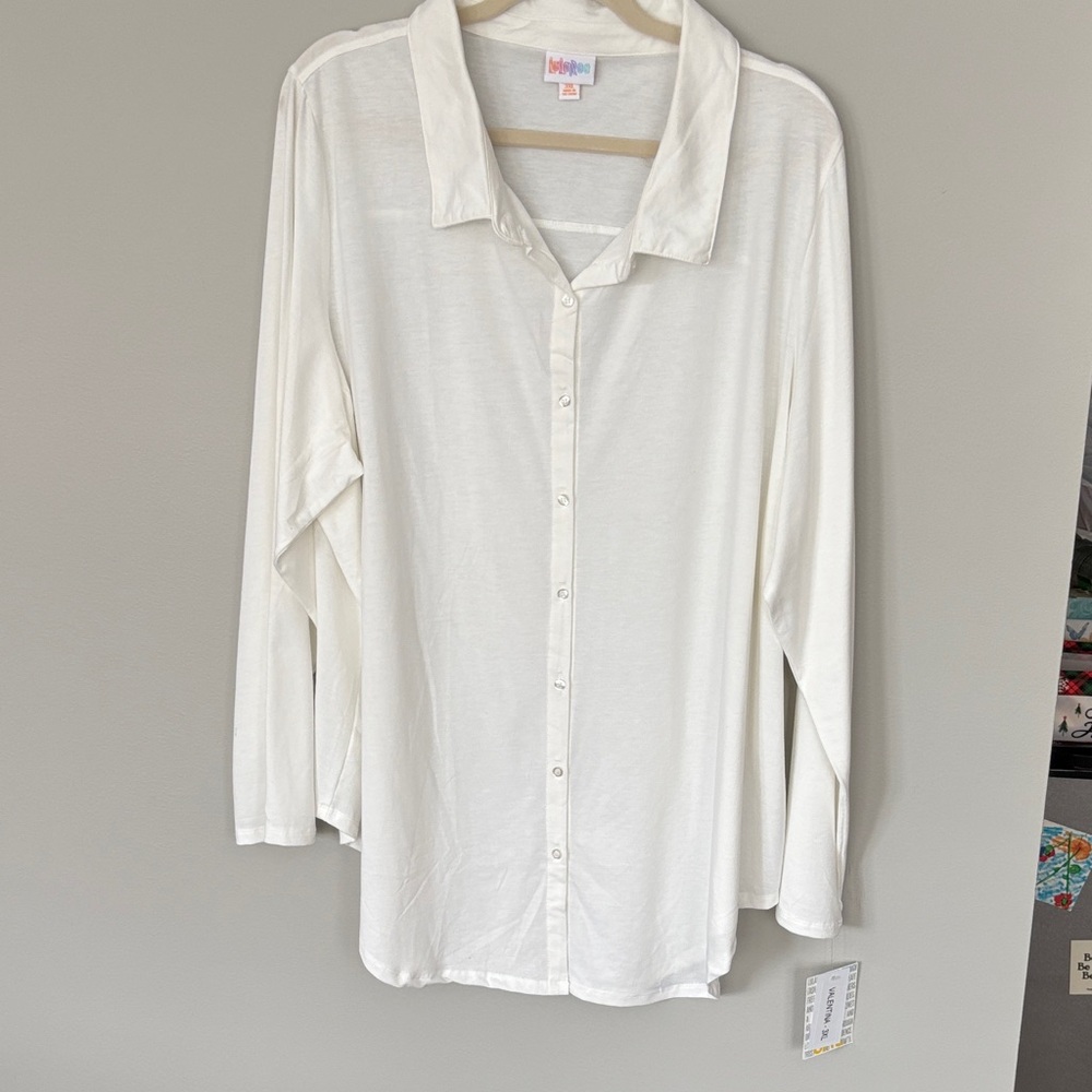 LuLaRoe Cream Graphic Logo Tag Tee